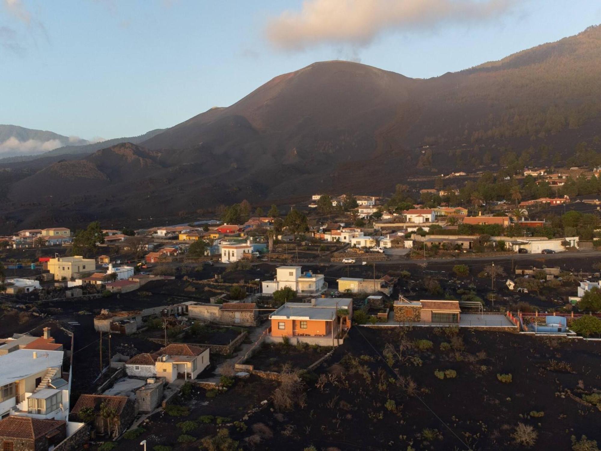 Finca Las Huellas - Moderno Apartamento Con Vistas Al Mar Y Al Volcan Los Llanos De Aridane Exteriör bild